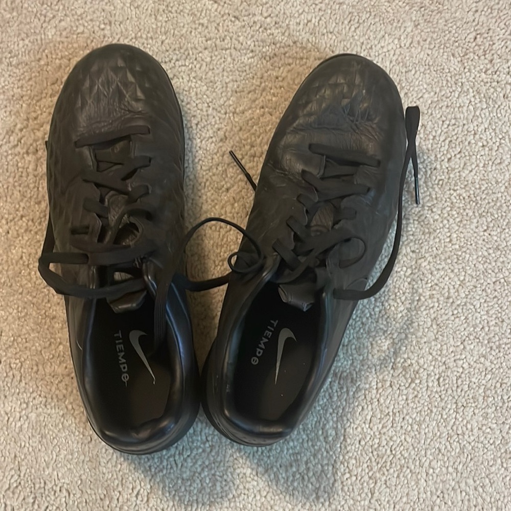 Nike tiempo indoor / court shoes, color is black/Greyish, metallic